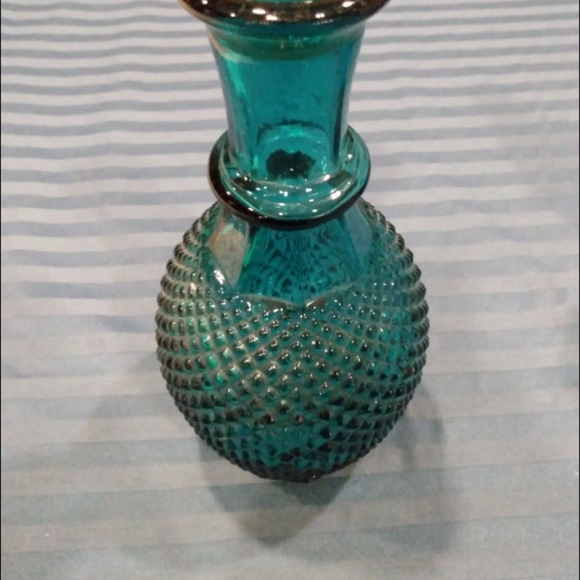 Unique Genie Glass Vase - Picture 2 of 3